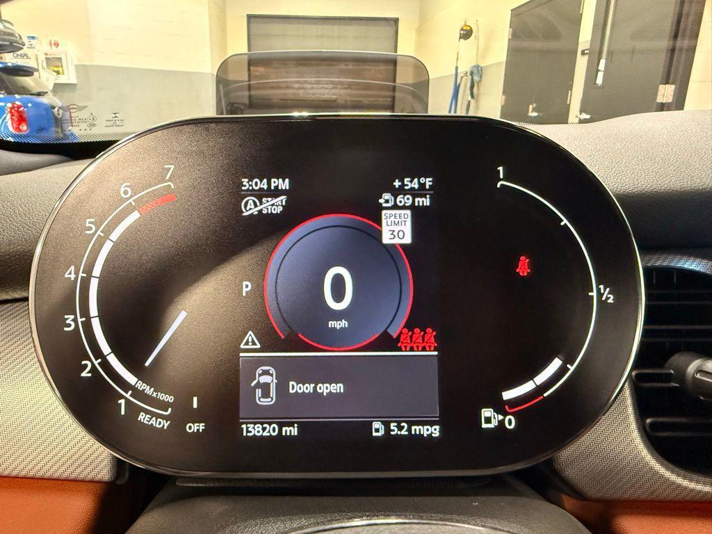 used 2023 MINI Hardtop car, priced at $25,999