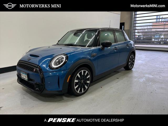 used 2022 MINI Hardtop car, priced at $26,490