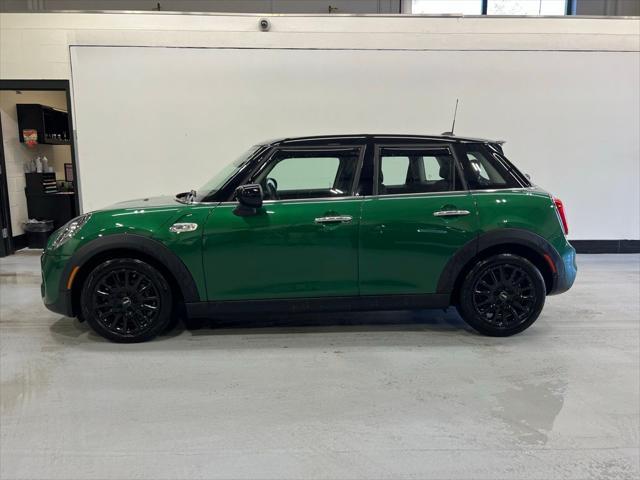 used 2020 MINI Hardtop car, priced at $22,590