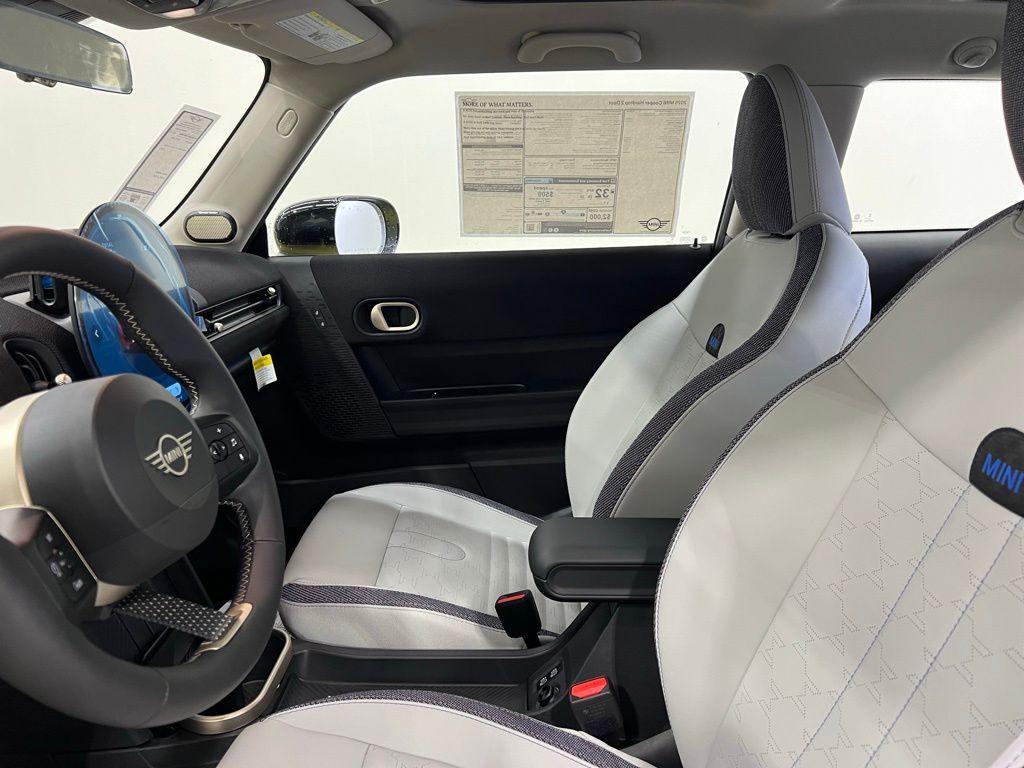 used 2025 MINI Hardtop car, priced at $33,195