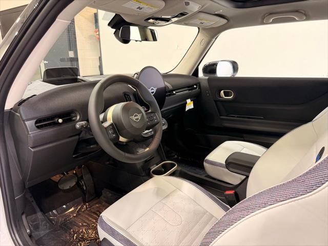 new 2025 MINI Hardtop car, priced at $35,935