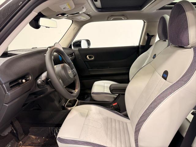 new 2025 MINI Hardtop car, priced at $35,935