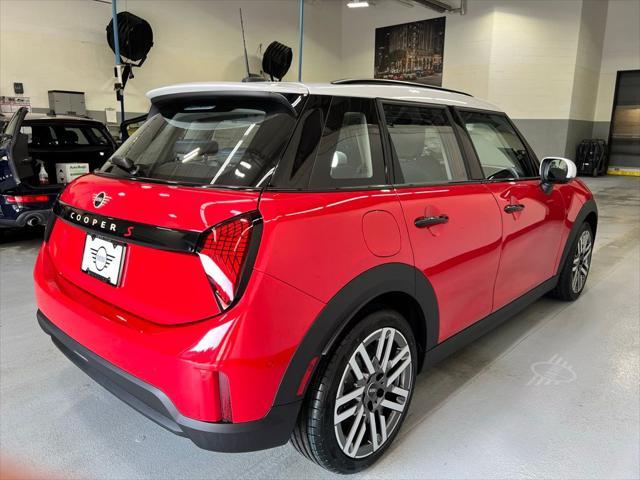 new 2025 MINI Hardtop car, priced at $38,545