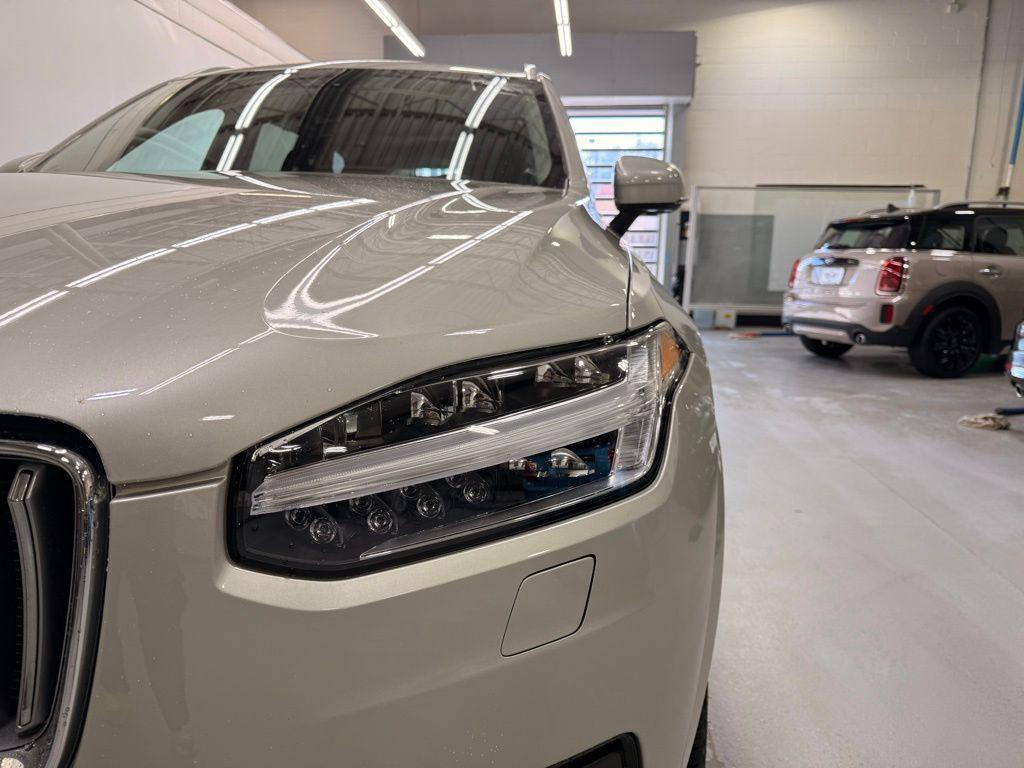 used 2022 Volvo XC90 car, priced at $43,497