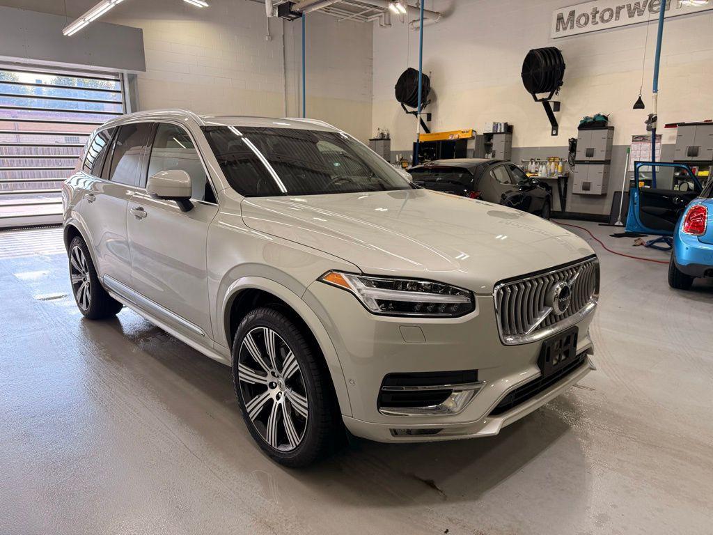used 2022 Volvo XC90 car, priced at $43,497