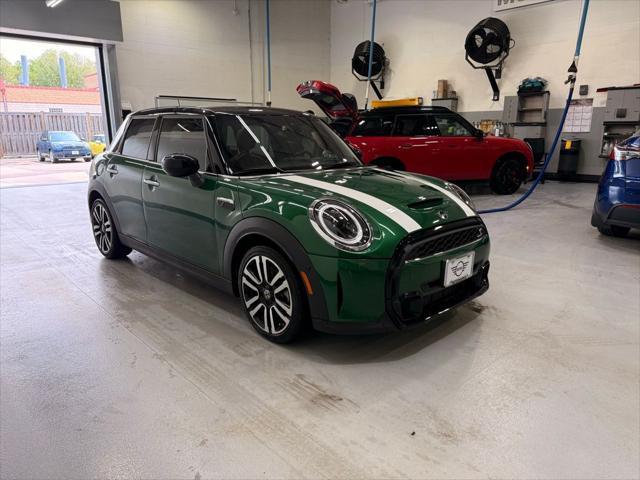 used 2023 MINI Hardtop car, priced at $28,497