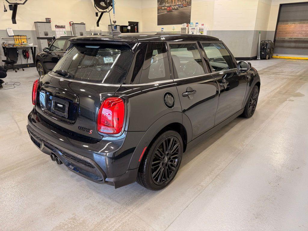 used 2023 MINI Hardtop car, priced at $26,999