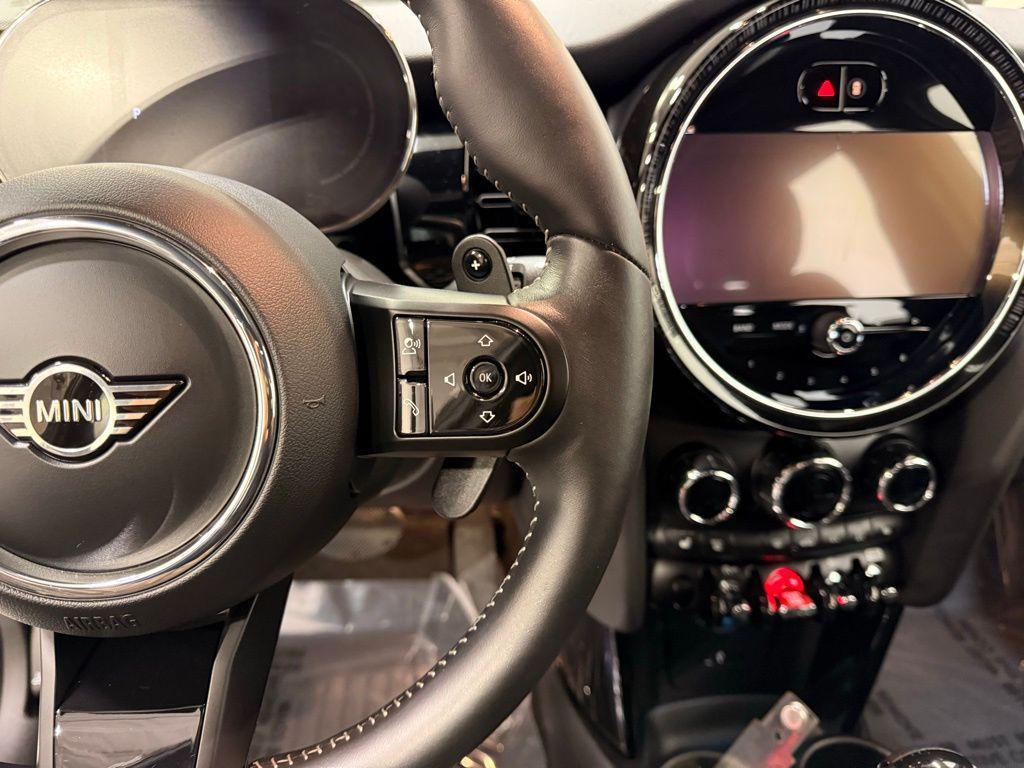 used 2023 MINI Hardtop car, priced at $26,999