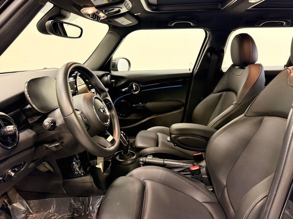 used 2023 MINI Hardtop car, priced at $26,999