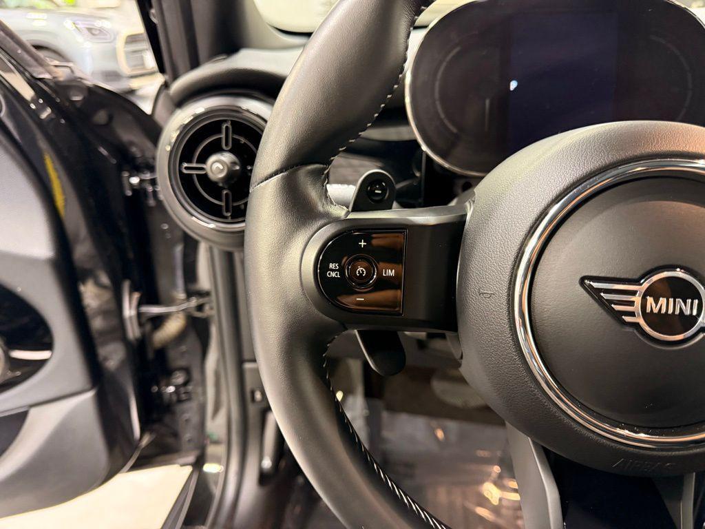 used 2023 MINI Hardtop car, priced at $26,999