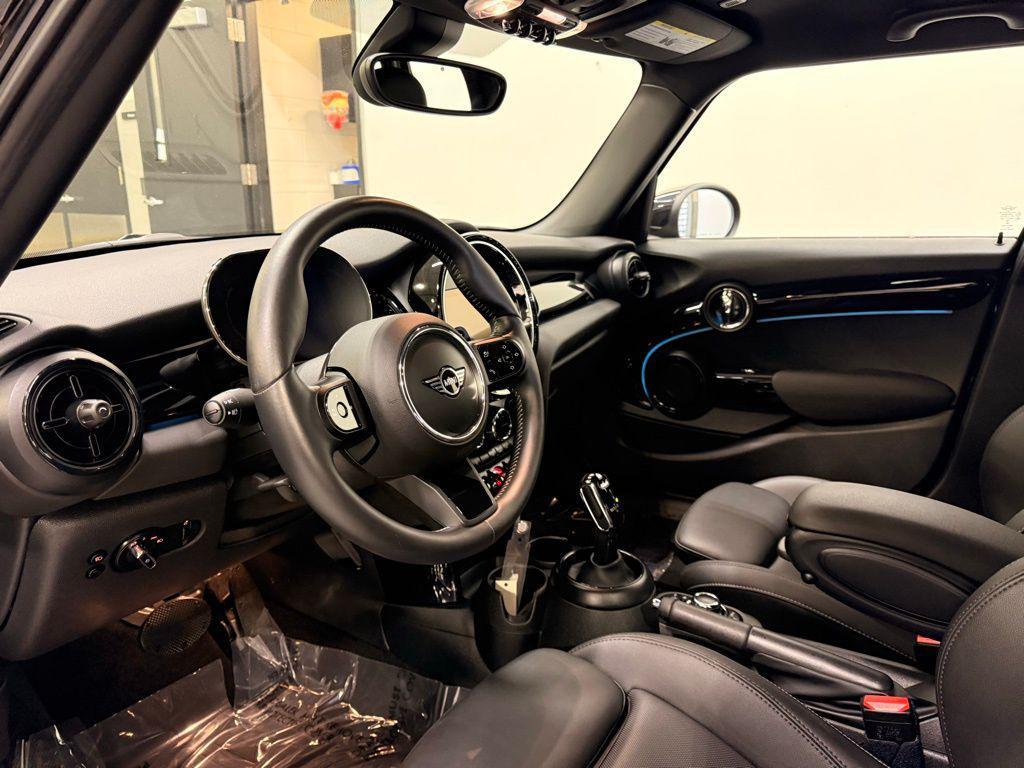 used 2023 MINI Hardtop car, priced at $26,999
