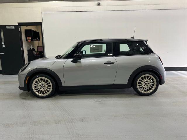 new 2025 MINI Hardtop car, priced at $38,630