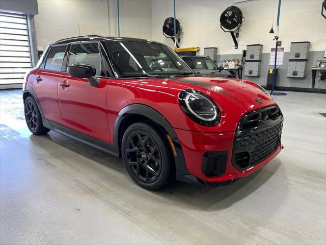 new 2025 MINI Hardtop car, priced at $41,330