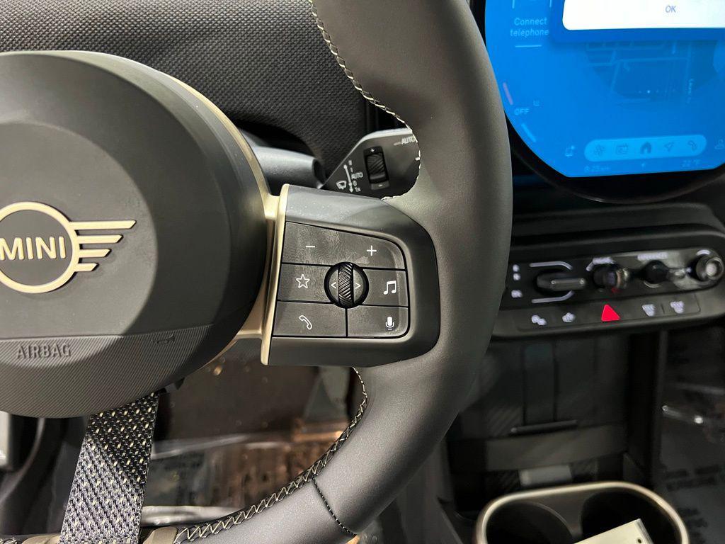 used 2025 MINI Hardtop car
