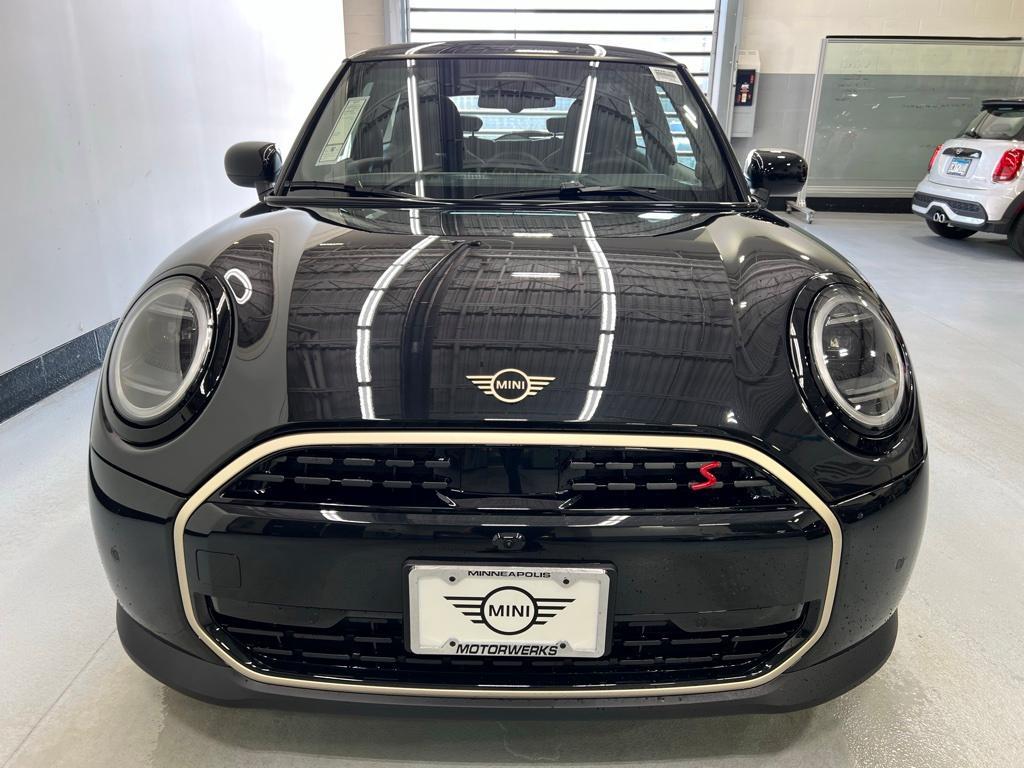 new 2025 MINI Hardtop car, priced at $38,445