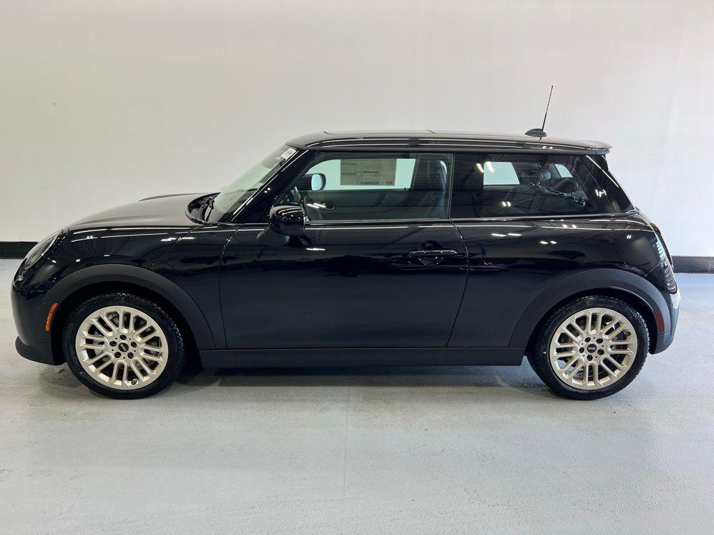 used 2025 MINI Hardtop car, priced at $33,497