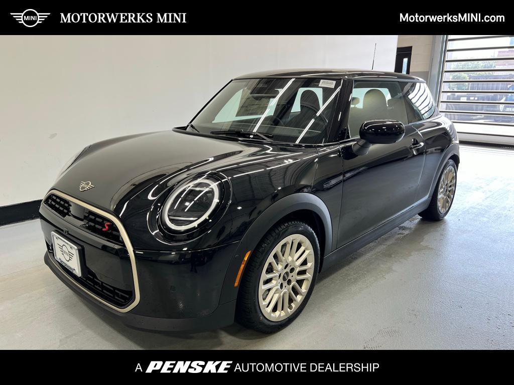 used 2025 MINI Hardtop car, priced at $33,497