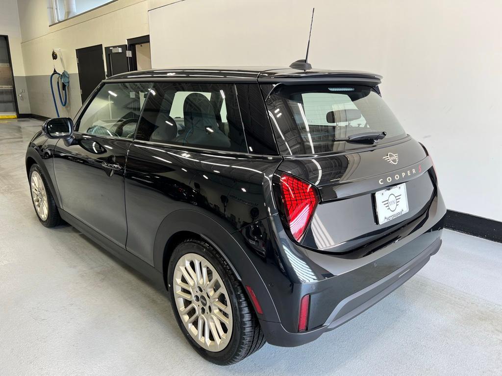 new 2025 MINI Hardtop car, priced at $38,445