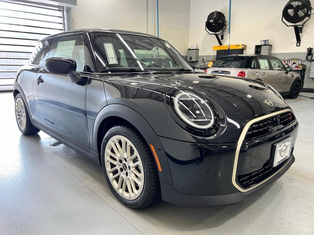 new 2025 MINI Hardtop car, priced at $38,445