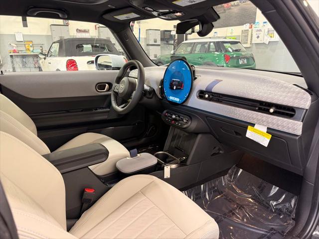new 2025 MINI Hardtop car, priced at $33,685