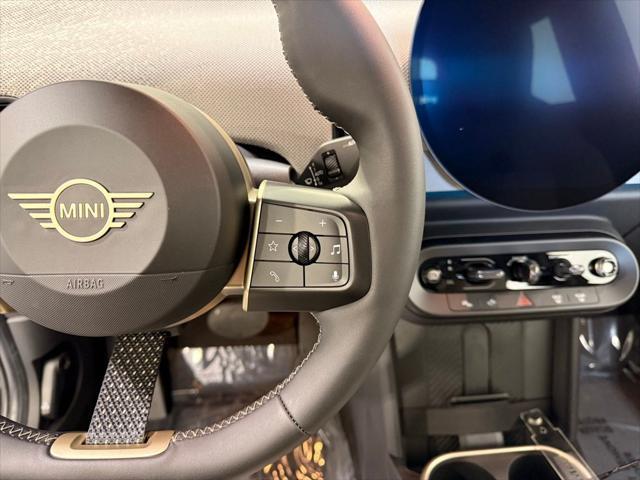new 2025 MINI Hardtop car, priced at $33,685