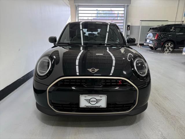 new 2025 MINI Hardtop car, priced at $36,595