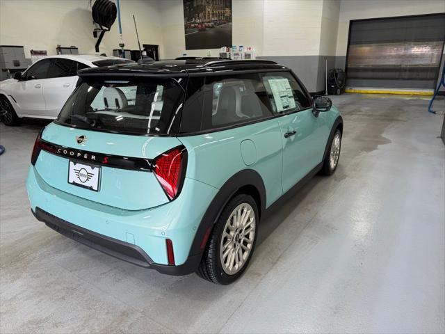 new 2025 MINI Hardtop car, priced at $39,025
