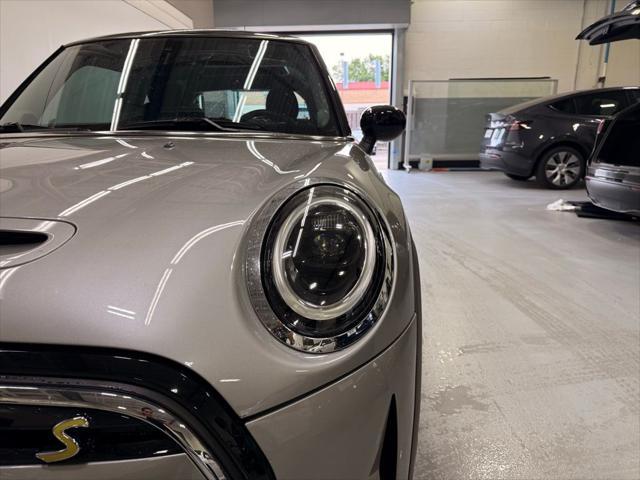 used 2024 MINI Hardtop car, priced at $26,999