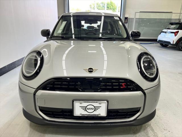 new 2025 MINI Hardtop car, priced at $36,595