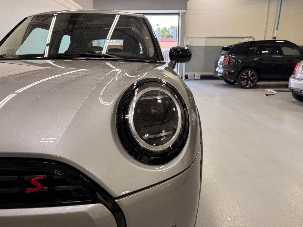 new 2025 MINI Hardtop car, priced at $38,560