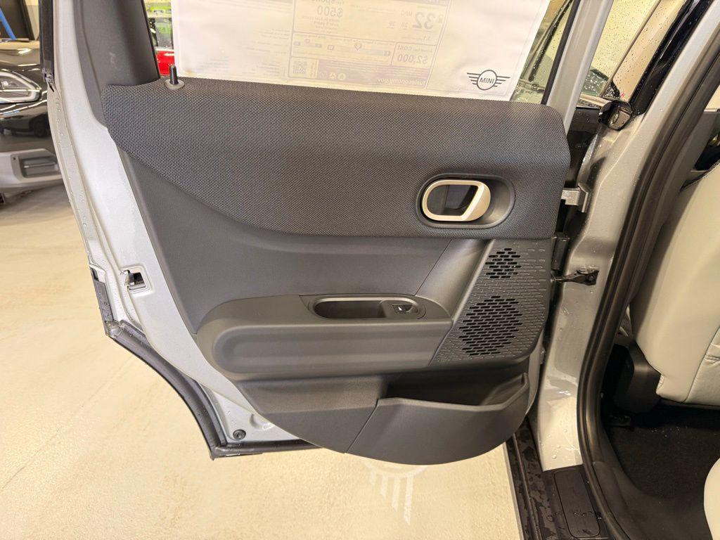 new 2025 MINI Hardtop car, priced at $38,560