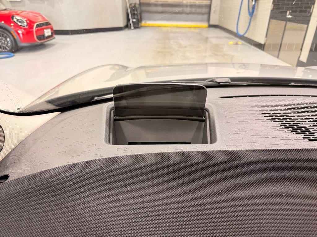 new 2025 MINI Hardtop car, priced at $38,560