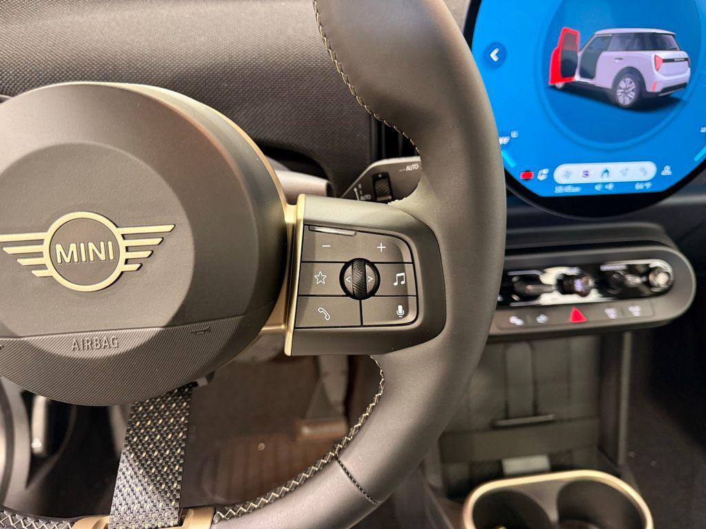 new 2025 MINI Hardtop car, priced at $38,560