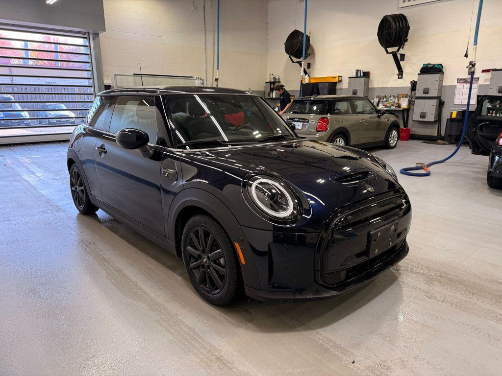 used 2023 MINI Hardtop car, priced at $21,999