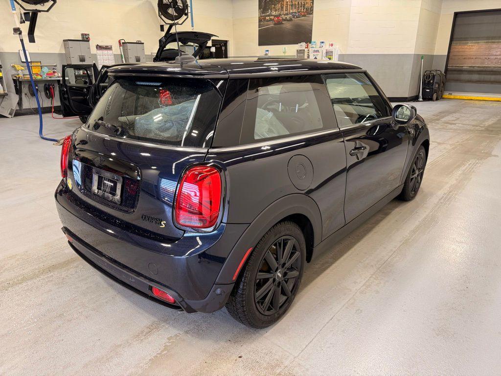 used 2023 MINI Hardtop car, priced at $21,999