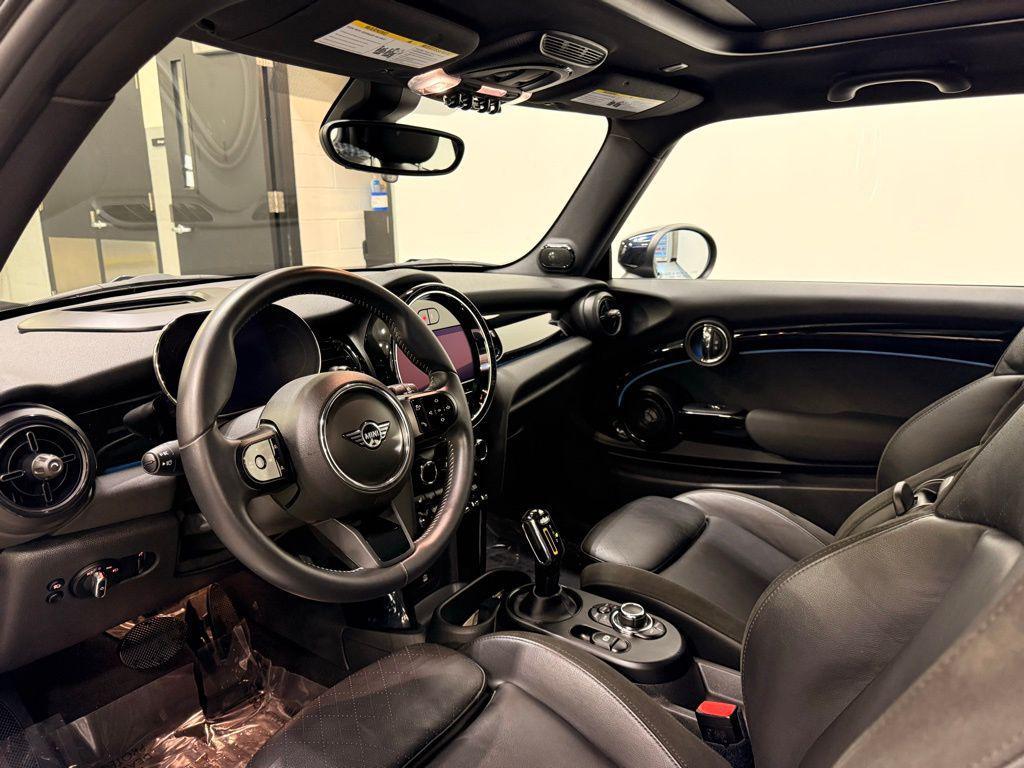 used 2023 MINI Hardtop car, priced at $21,999