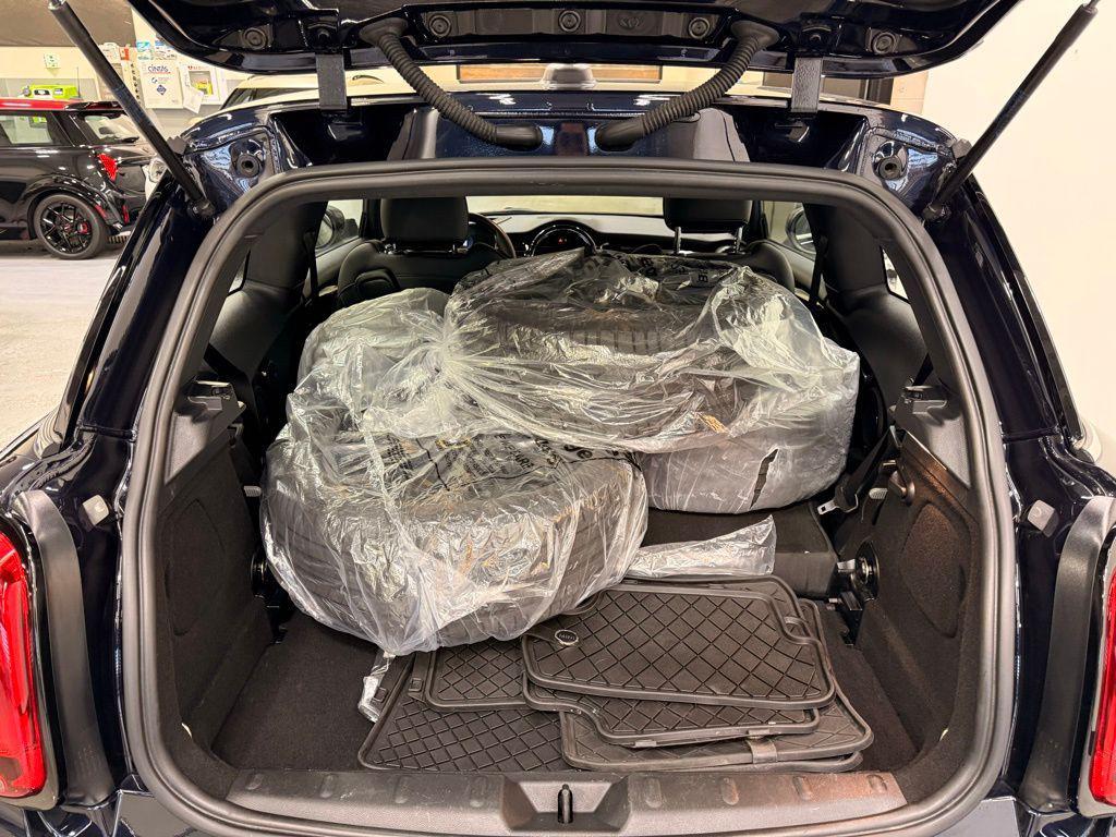 used 2023 MINI Hardtop car, priced at $21,999