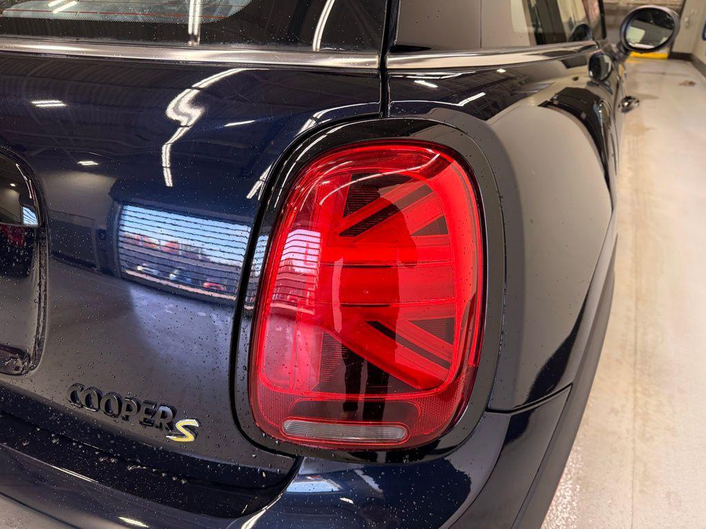 used 2023 MINI Hardtop car, priced at $21,999