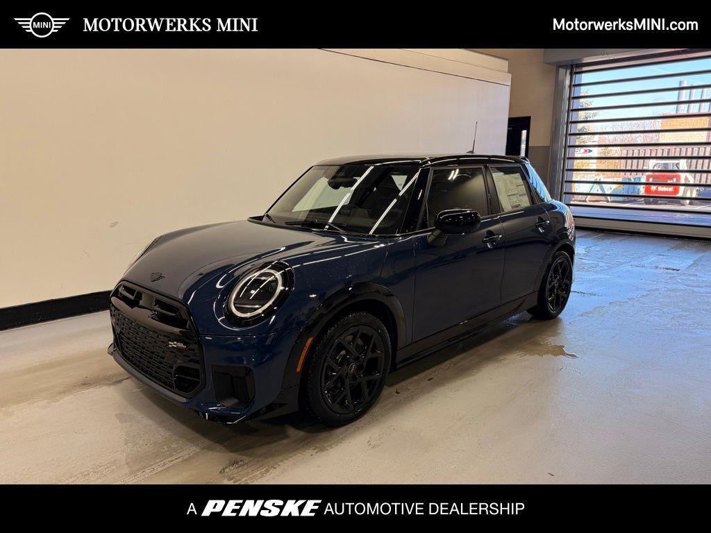 new 2026 MINI Hardtop car, priced at $41,525