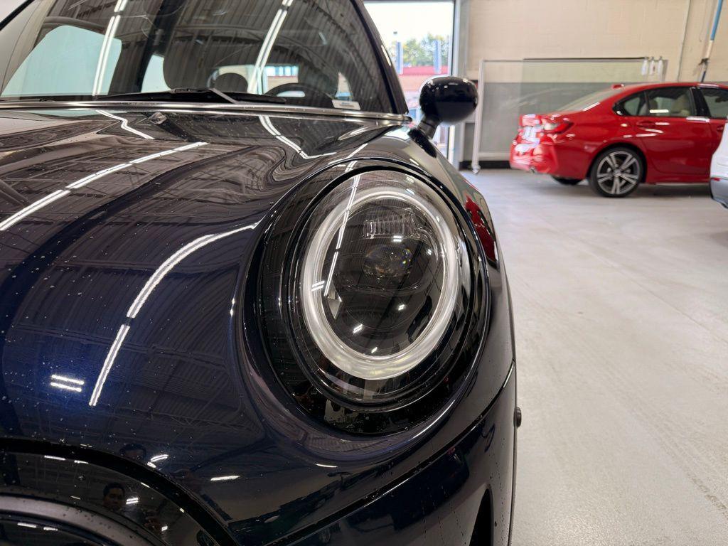 used 2022 MINI Hardtop car, priced at $19,999
