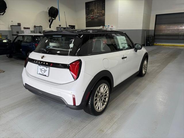 new 2025 MINI Hardtop car, priced at $38,475