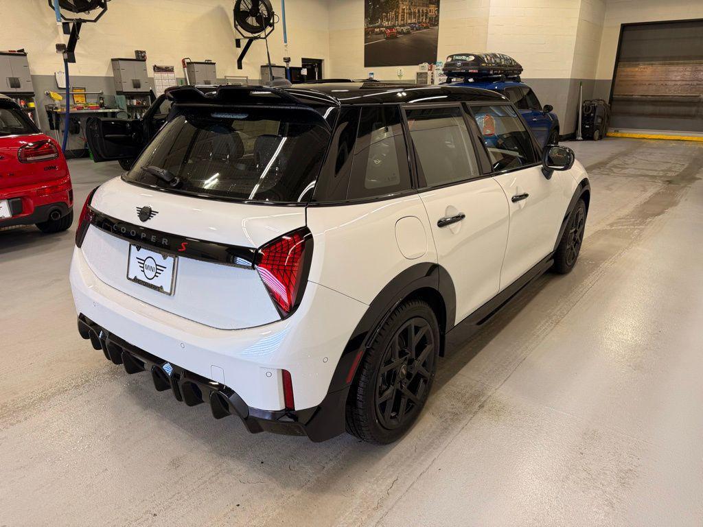 new 2026 MINI Hardtop car, priced at $41,525