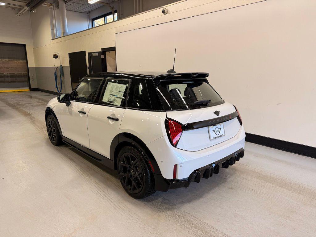 new 2026 MINI Hardtop car, priced at $41,525