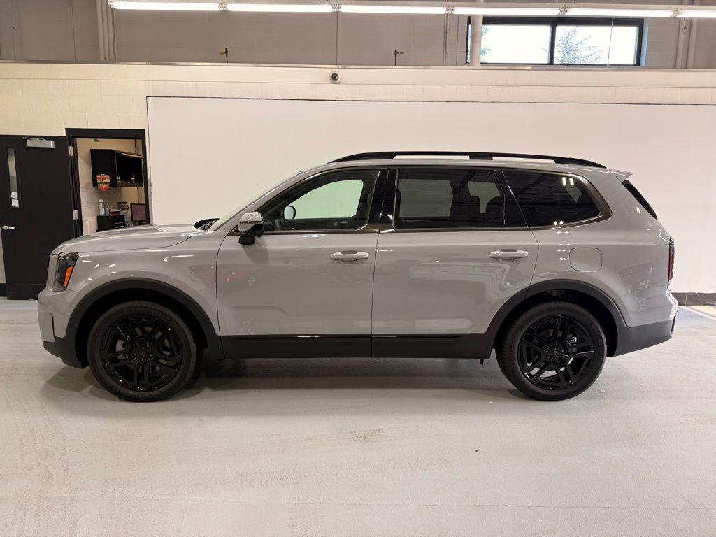 used 2025 Kia Telluride car, priced at $48,499