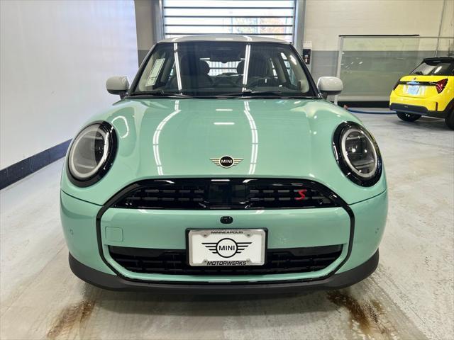 new 2025 MINI Hardtop car, priced at $37,295