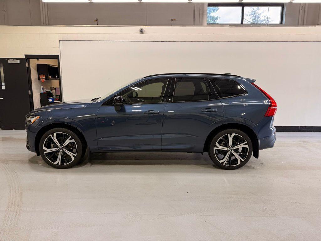 used 2024 Volvo XC60 car, priced at $42,999