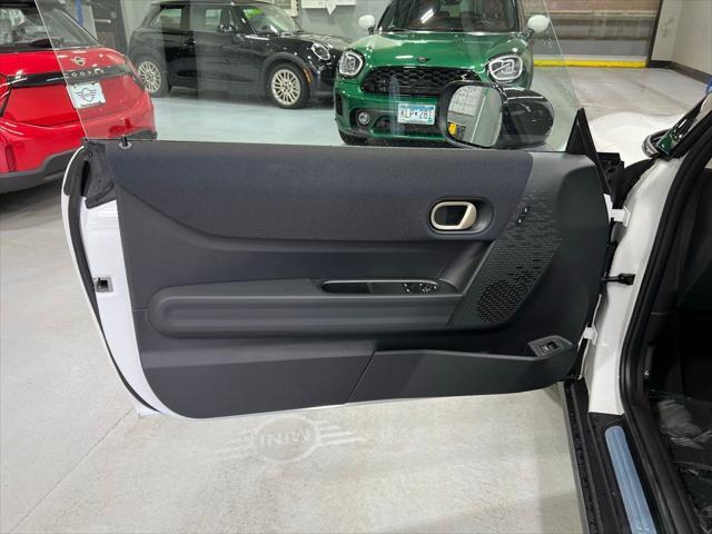 new 2025 MINI Hardtop car, priced at $33,530