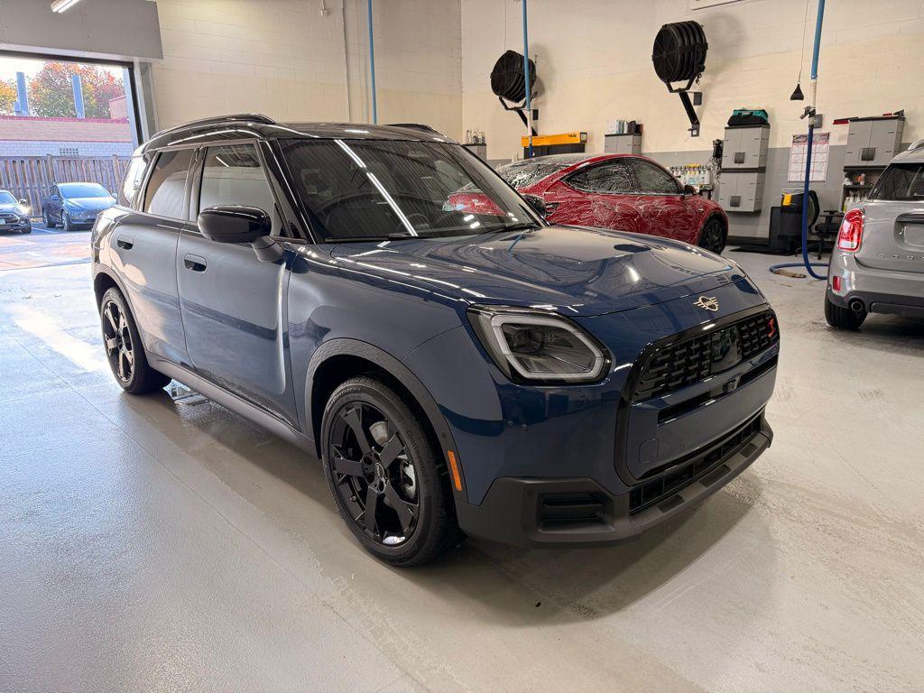 new 2025 MINI Countryman car
