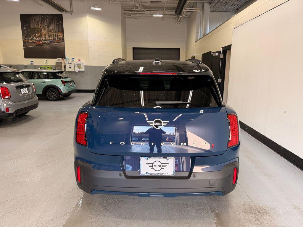 new 2025 MINI Countryman car