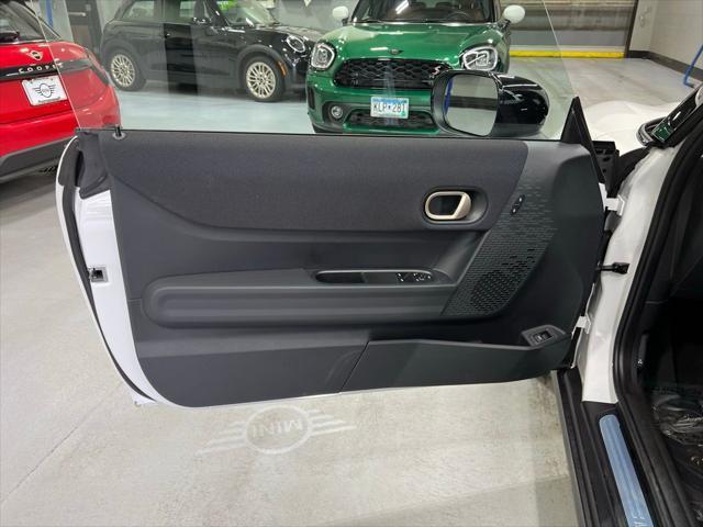 new 2025 MINI Hardtop car, priced at $33,530